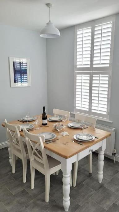Swanage Bay Coastal Apartment Kültér fotó