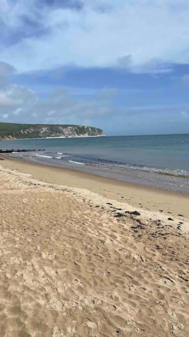 Swanage Bay Coastal Apartment Kültér fotó